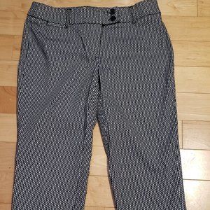 Black & White Capris